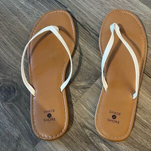 Shade &Shote women Flip flop Sandals size 9